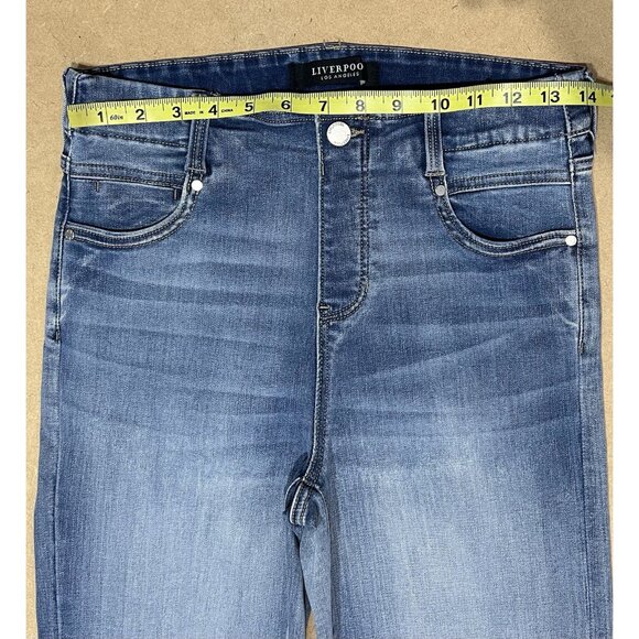 Liverpool Women Size 28 Jeans GiaGlider Crop Pull-On Fray Hem Stretch Alverston - Picture 6 of 14